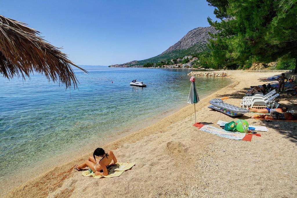 Cocoville Beach House- Makarska Apartment Ngoại thất bức ảnh