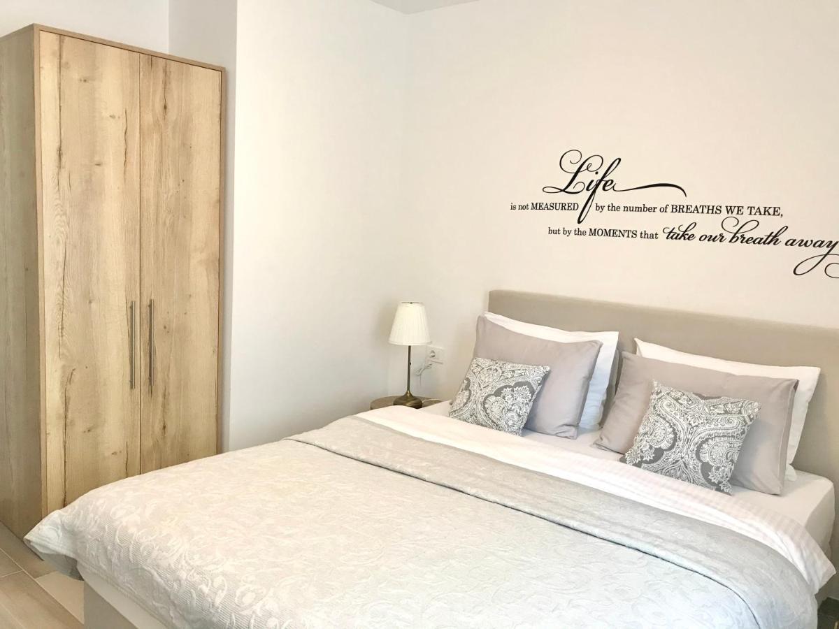 Cocoville Beach House- Makarska Apartment Ngoại thất bức ảnh