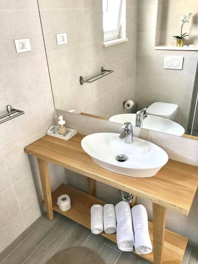 Cocoville Beach House- Makarska Apartment Ngoại thất bức ảnh