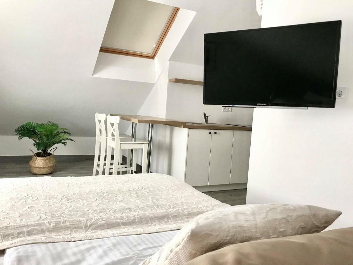 Cocoville Beach House- Makarska Apartment Ngoại thất bức ảnh