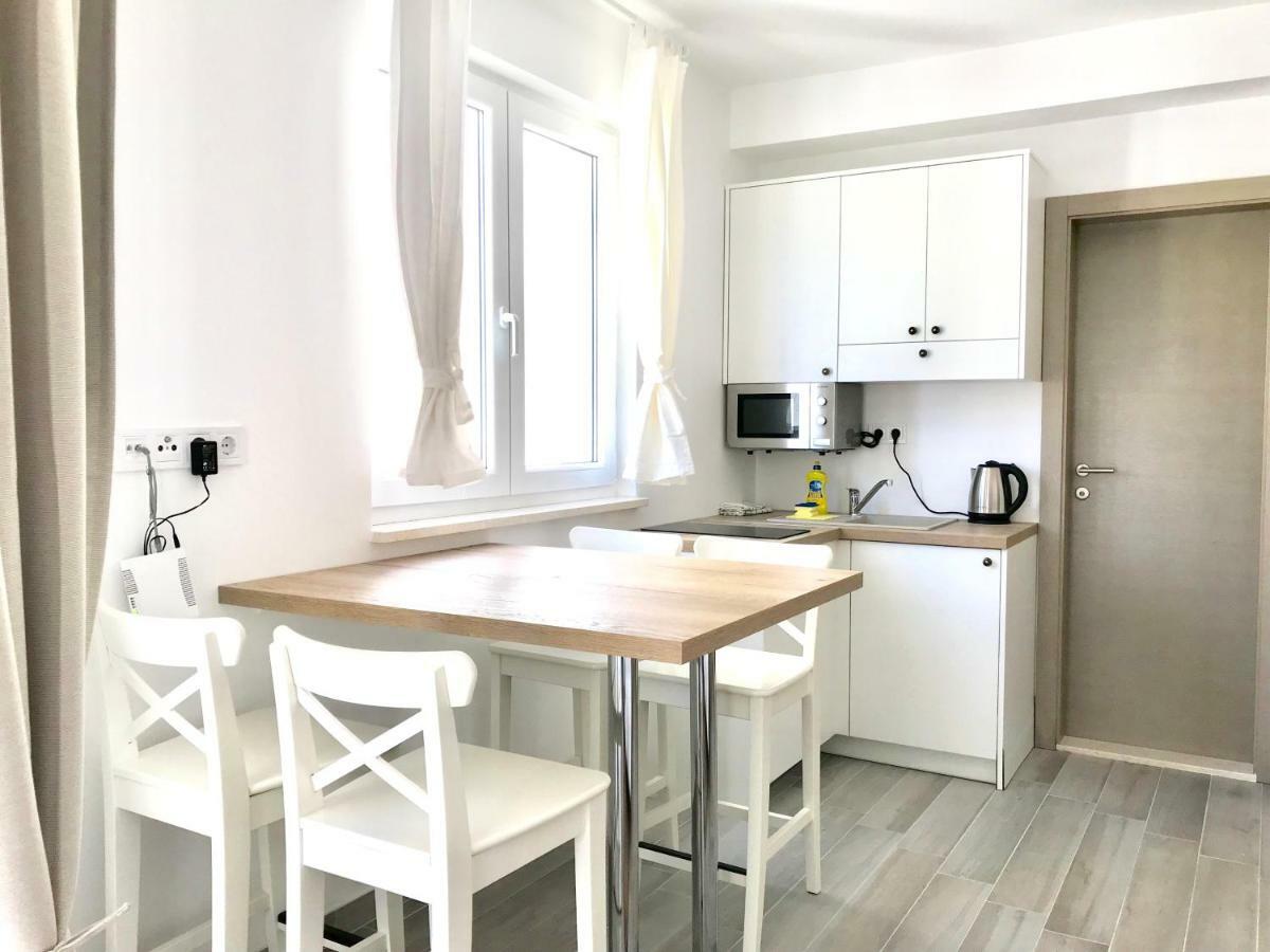 Cocoville Beach House- Makarska Apartment Ngoại thất bức ảnh