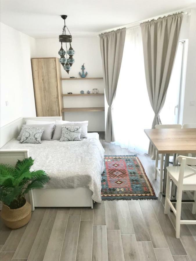 Cocoville Beach House- Makarska Apartment Ngoại thất bức ảnh